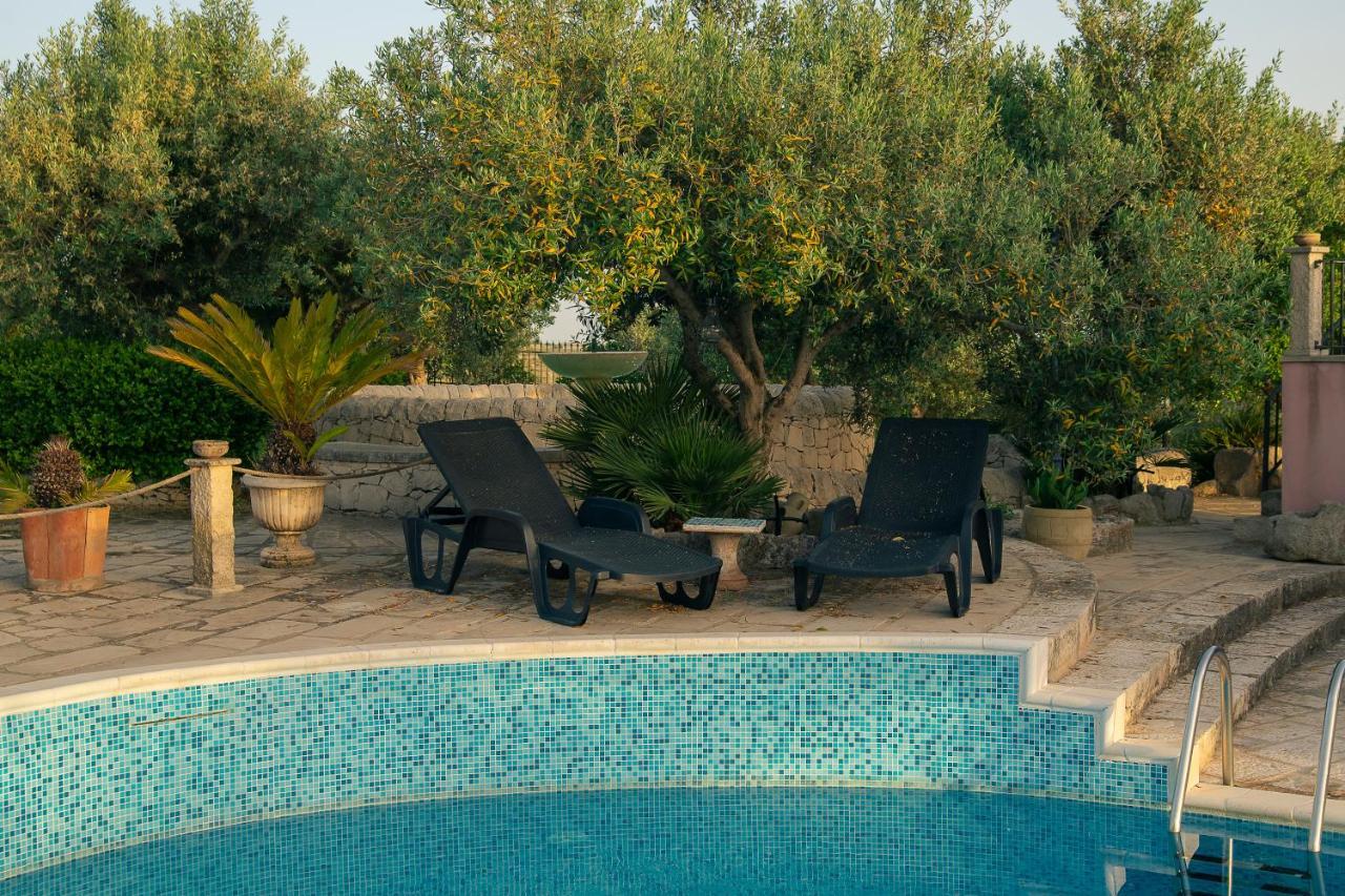 dependance in villa con piscina Ragusa Esterno foto