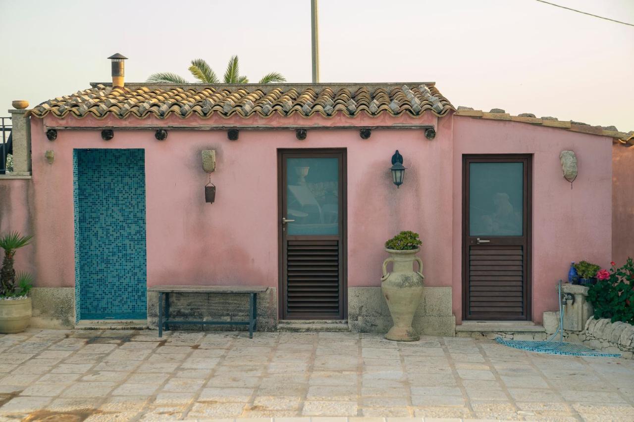 dependance in villa con piscina Ragusa Esterno foto