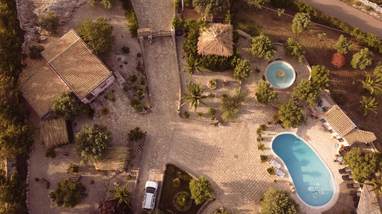 dependance in villa con piscina Ragusa Esterno foto