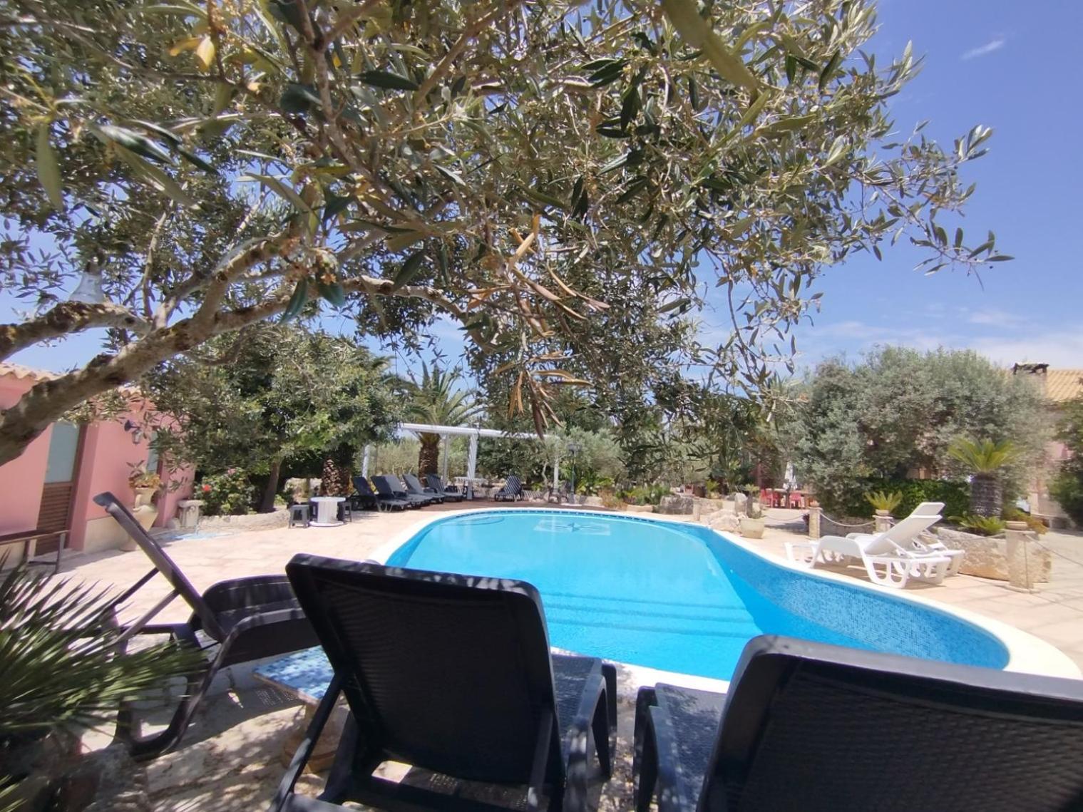 dependance in villa con piscina Ragusa Esterno foto