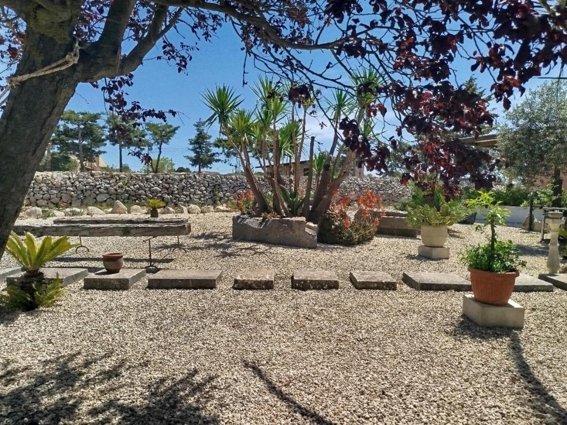 dependance in villa con piscina Ragusa Esterno foto